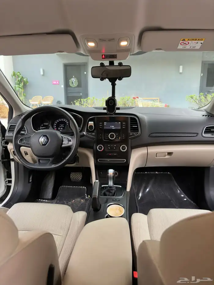 رينو ميغان 2020 7
