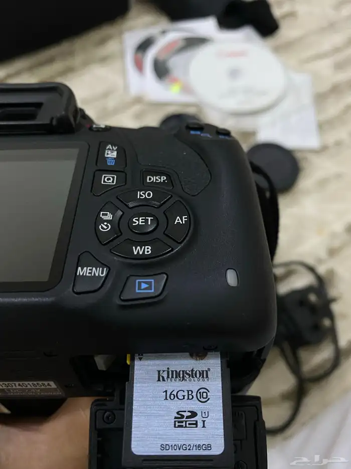 كاميرة كانون EOS 1200D استخدام قليل ونظيفه جدآ 9
