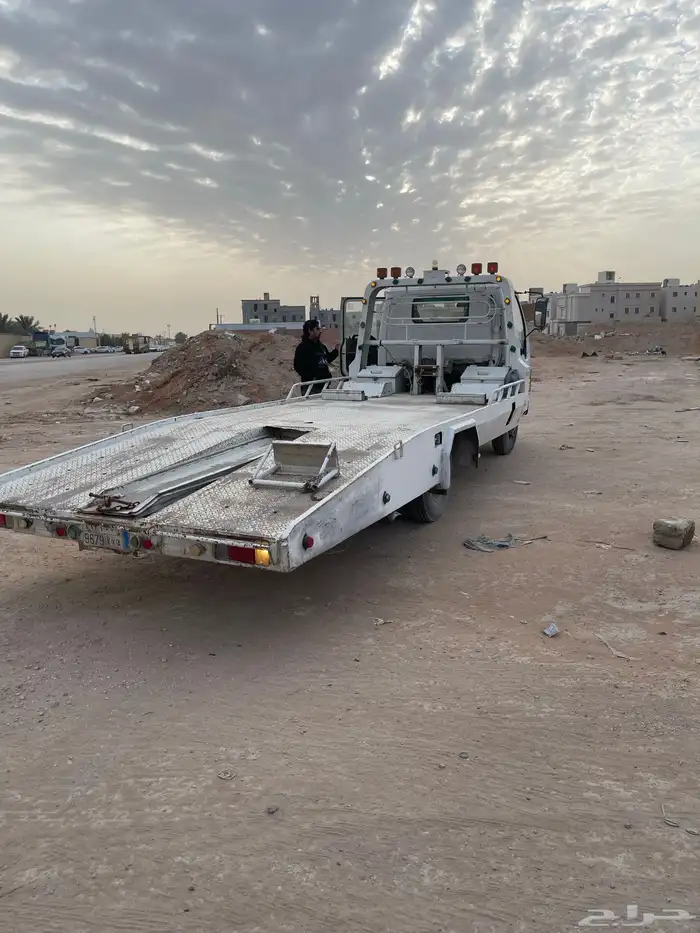 للبيع ايسوزو سطحة موديل 89 3