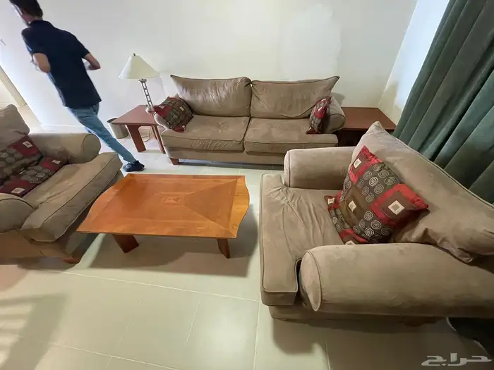 اثاث فندقي كامل للبيع يوجد كميه 14