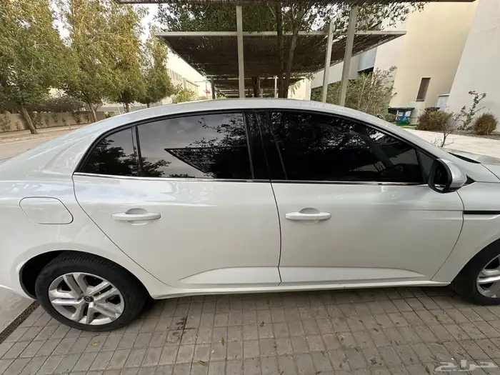 رينو ميغان 2020 5