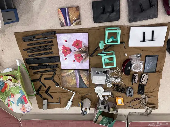 العاب شاشات سيارات وكواية وغسالة لزوليات وارضيات وعدة اغراض 0