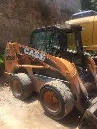 صيانة بوبكات حفار صغير 5