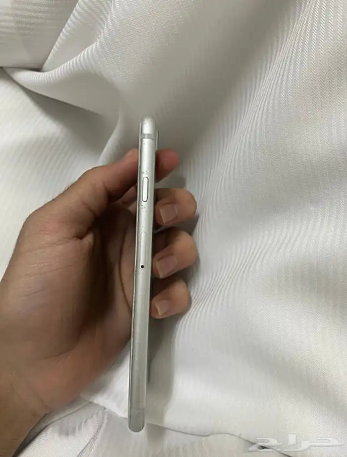 ايفون 7 4