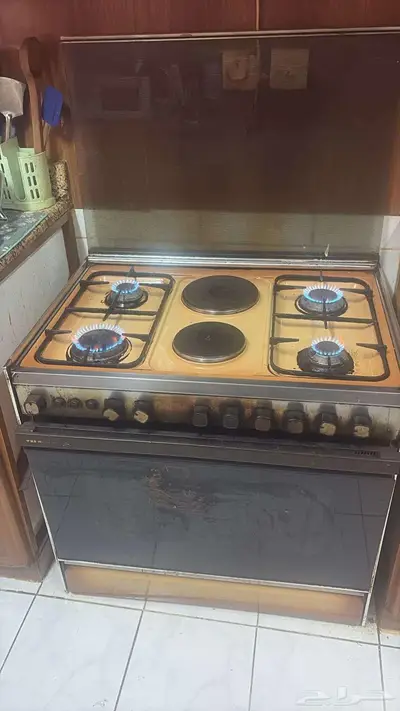 أغراض للبيع بحاله جيده جدا 0