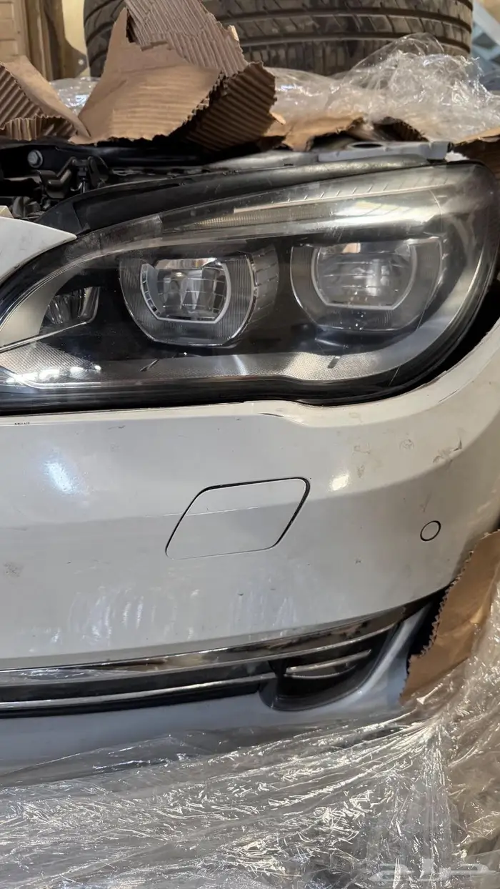 قطع غيار BMW 740 2015 2