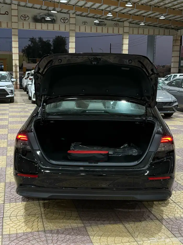 هوندا اكورد 2025 LX سعودي استاندر 18