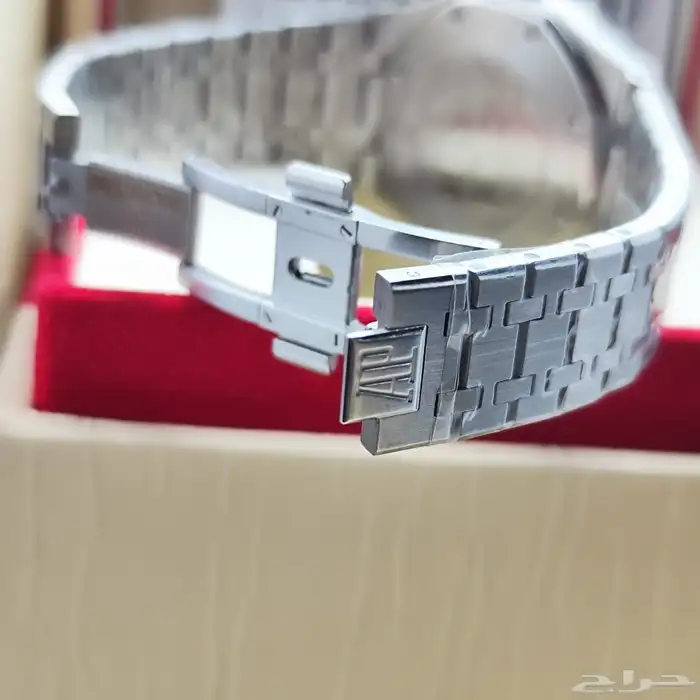 ساعات رجالي و نسائي ماستر كوالتي تقليد ماركه 10