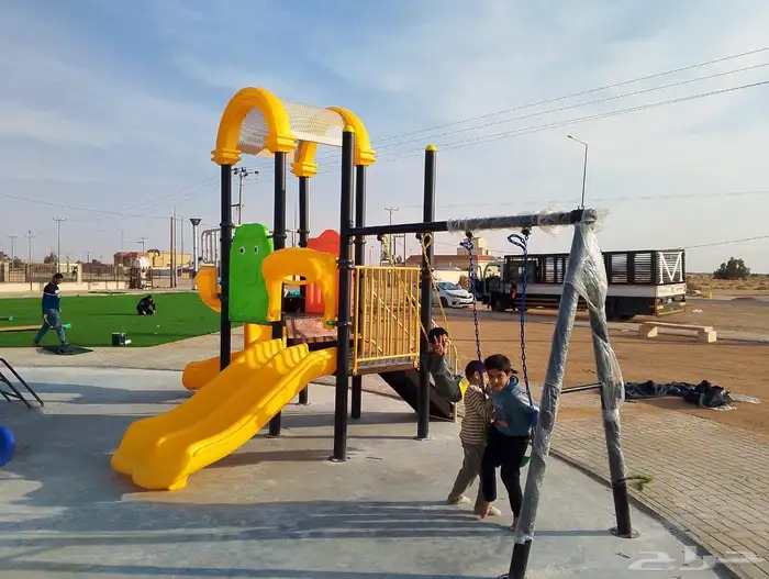 جيمع مستلزمات الحدايق من واعمدة اناره والديكوريه ومجسمات 19