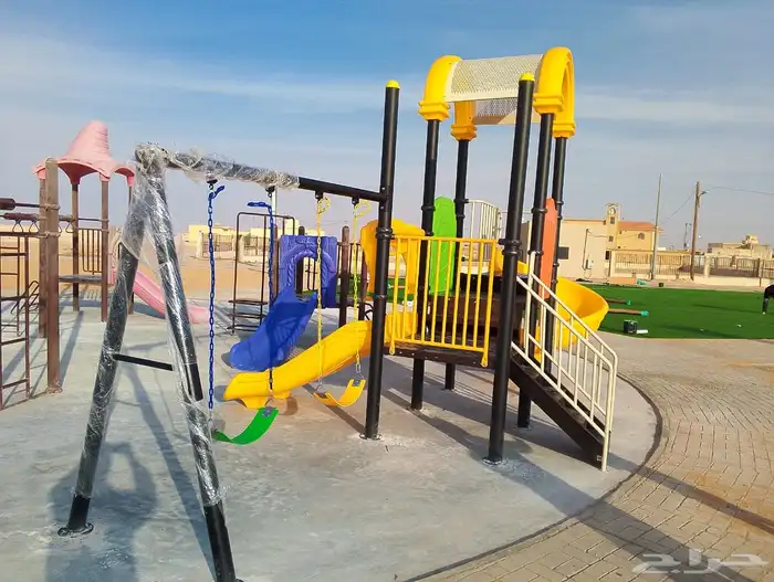 جيمع مستلزمات الحدايق من واعمدة اناره والديكوريه ومجسمات 11