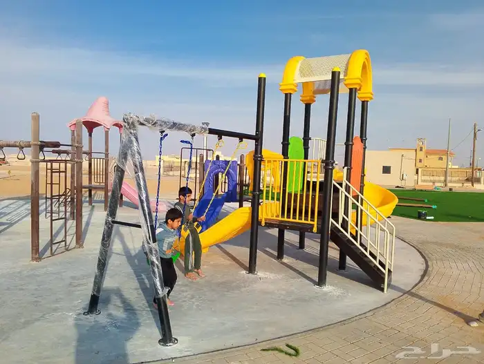 جيمع مستلزمات الحدايق من واعمدة اناره والديكوريه ومجسمات 12