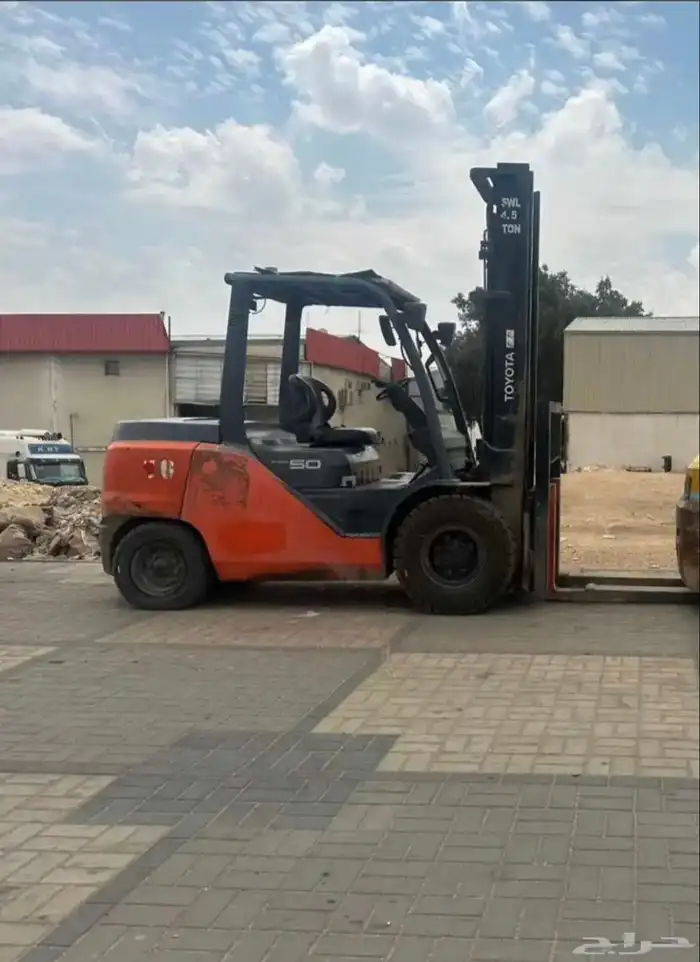 رافعه شوكيه 5 طن للايجار بالرياض 0