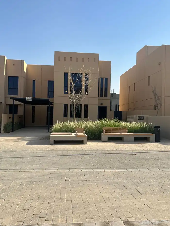 فيلا للبيع في سدرة (روشن) Roshan Villa for sale in sedra 1