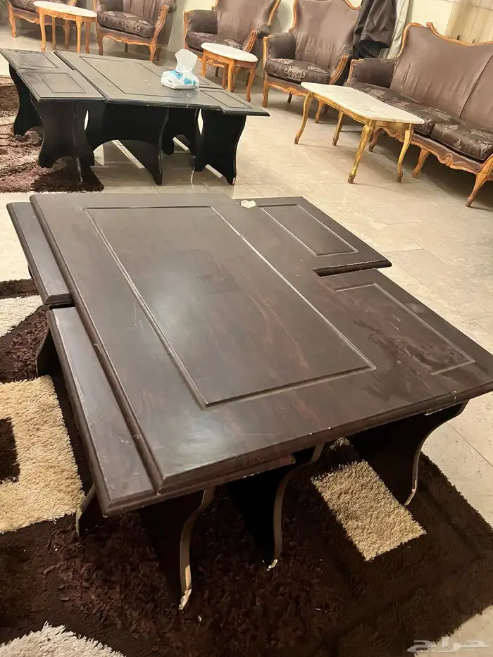 سجاد وطاولات بيع مستعجل 1