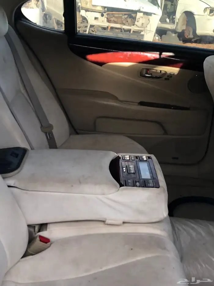 قطع غيار لكزس LS 2007 4