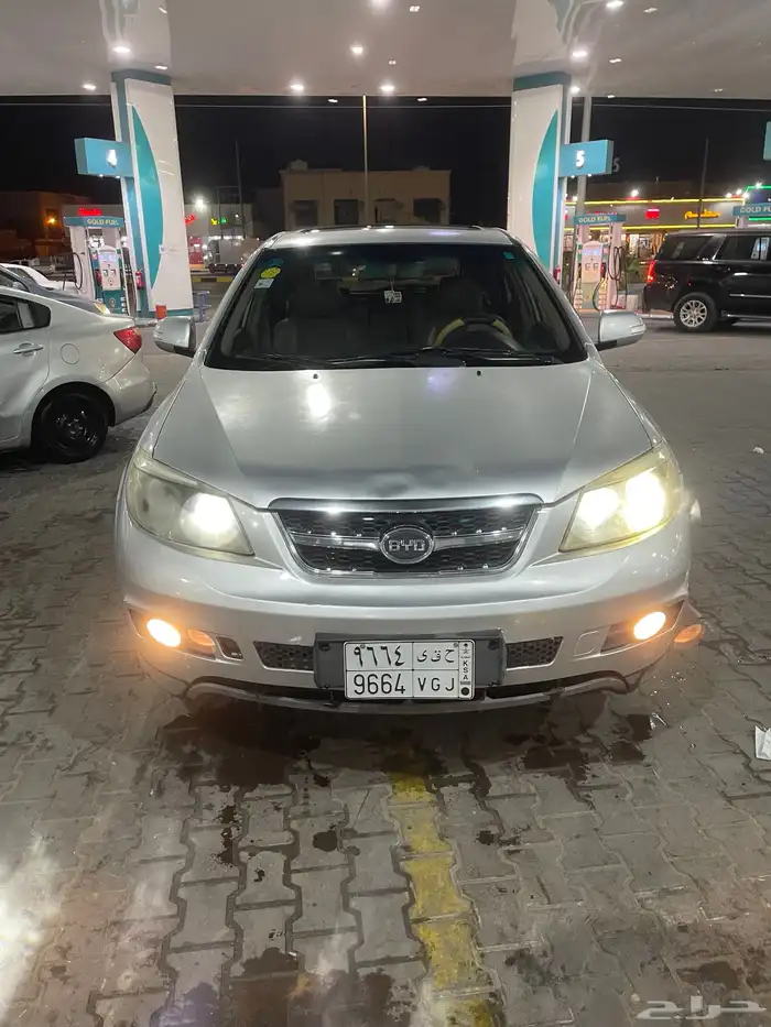 بي واي دي 2014 S6 1