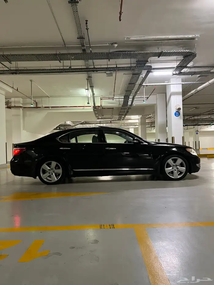 (( مباع ))لكزس 460 لارج VIP بودي بلد 40