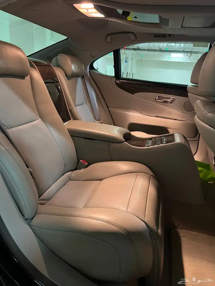 (( مباع ))لكزس 460 لارج VIP بودي بلد 54