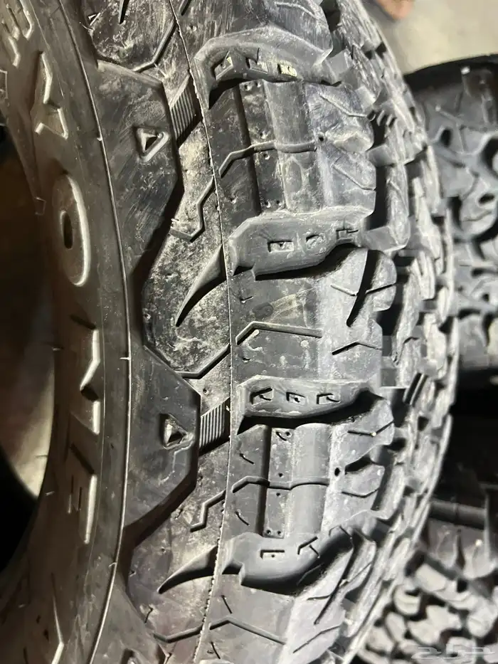 كفرات ود واي نص حجري مقاس 285 70 17 9
