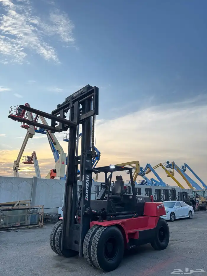 رافعة دوسان 11طن 8