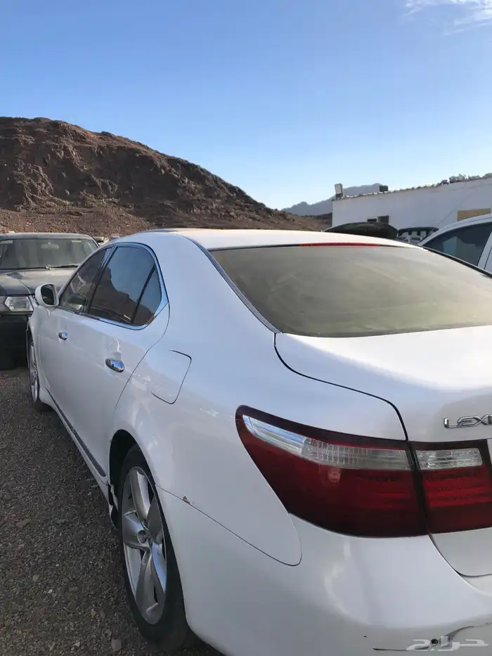 قطع غيار لكزس LS 2007 0