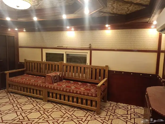 كارافان متنقل للبيع 2