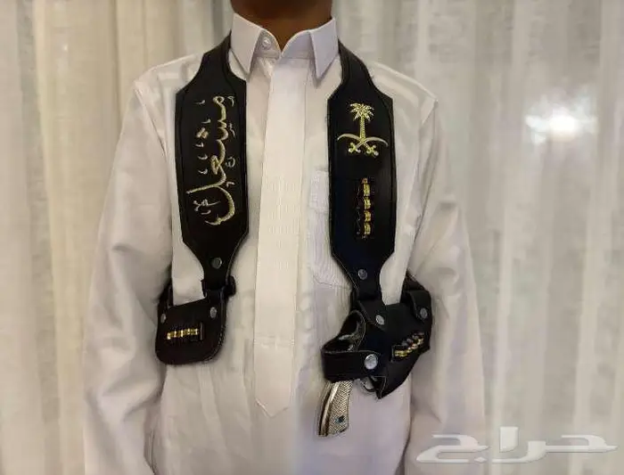 سديري مع تتطريز الاسم ومجند مع تطريز الاسم 3