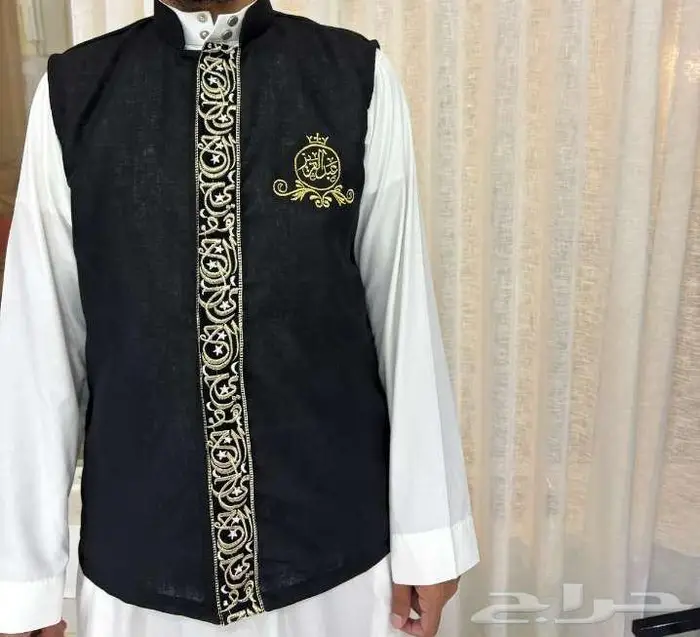 سديري مع تتطريز الاسم ومجند مع تطريز الاسم 4