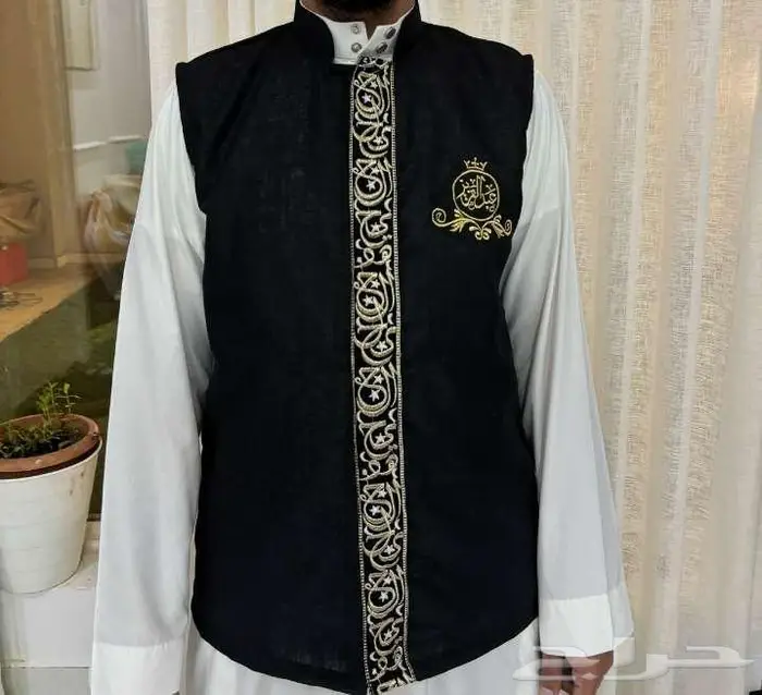 سديري مع تتطريز الاسم ومجند مع تطريز الاسم 2