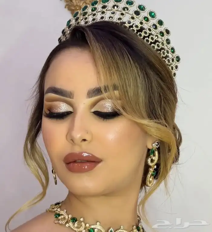 مكيب ارتست وهير عراس وأفراد 4