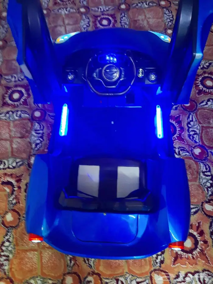 سيارة اطفال كهربائية 1