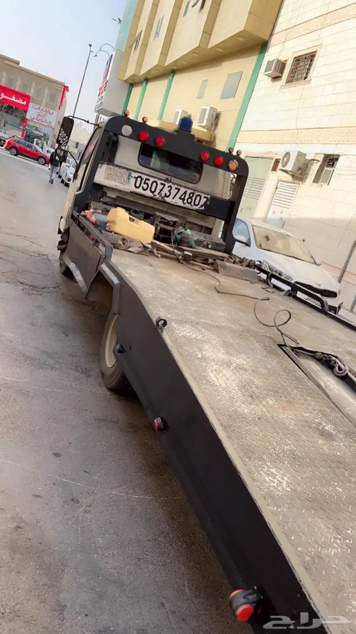 سطحة الخرج ابو غيث لنقل السيارات العطلانة والمصدومة 2