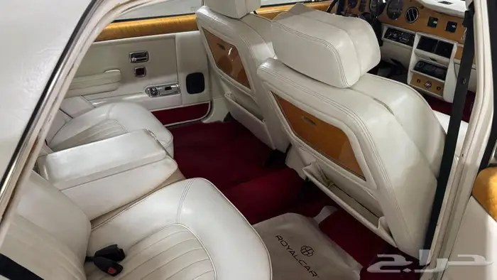 Rolls Royce silver spur 9