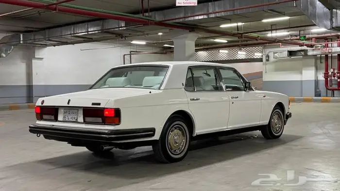 Rolls Royce silver spur 2