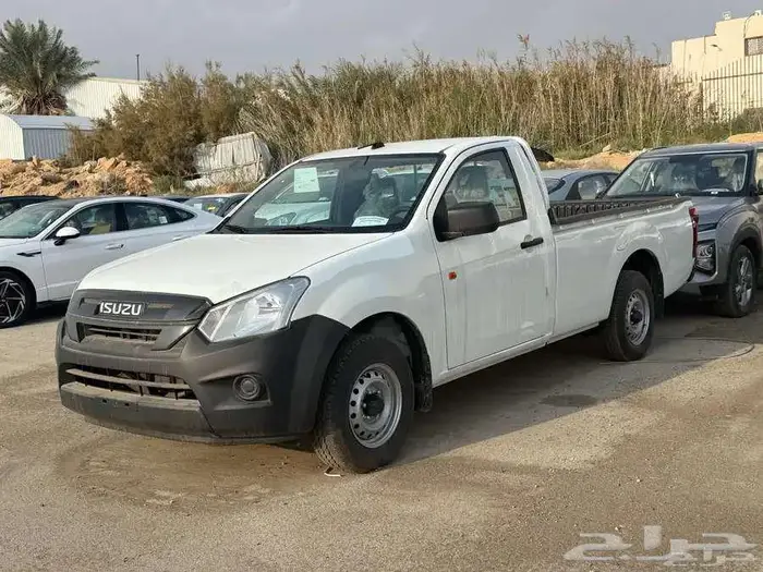 ايسوزو دي ماكس 2025 3