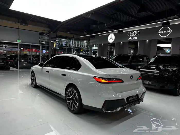 BMW 740 - 2024 - 21.000KM 4