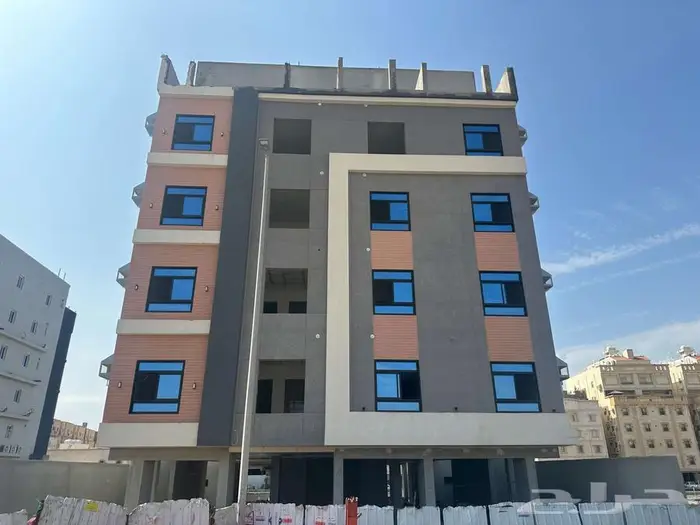 شقة جاهزة 4 غرف للتمليك بمساحة 135 متر - حي الريان 2