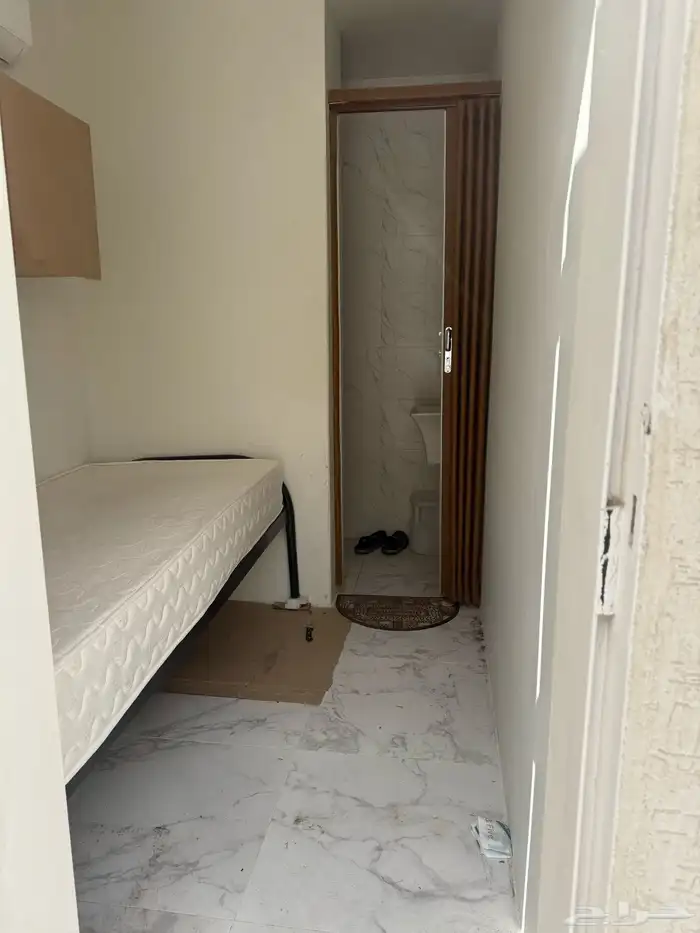 للإيجار غرفة سائق حي العقيق 15.000 0