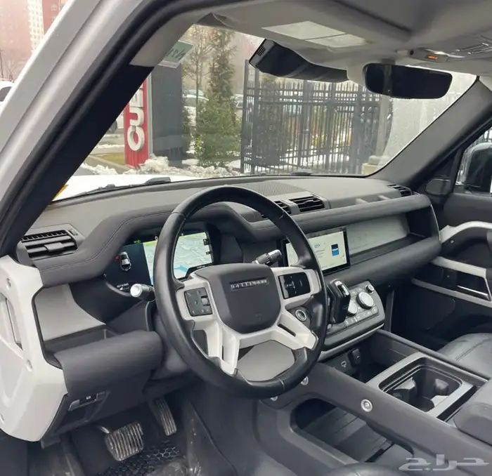 Land Rover defender 2022 12