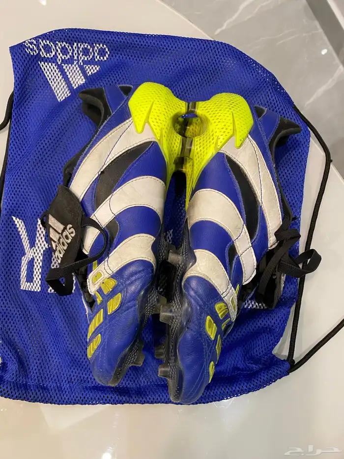 بوت كرة القدم 2