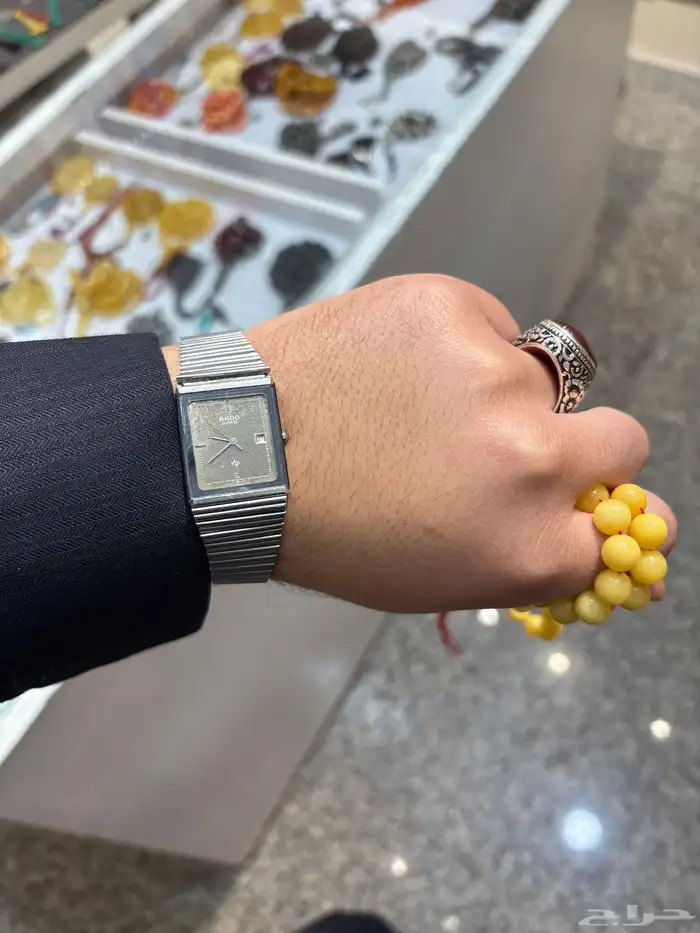 ساعة رادو قديمة للبيع 2