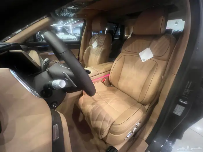 جينسس2025 بلاتينيوم عداد650 كم فقط 8