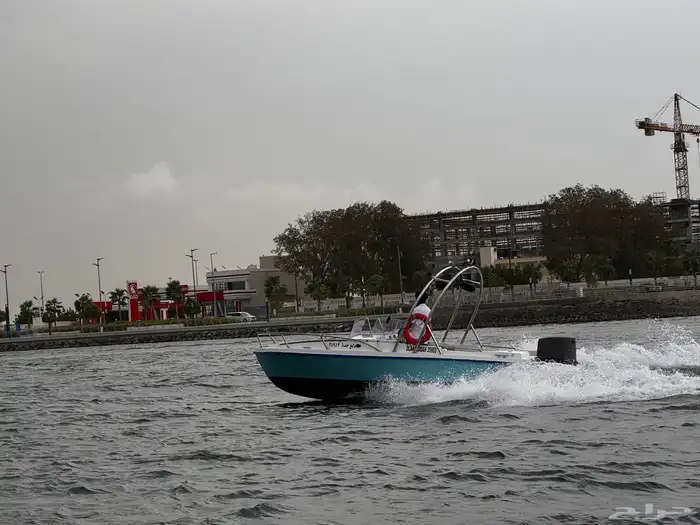 قارب للبيع بدون مكينه للبيع 0