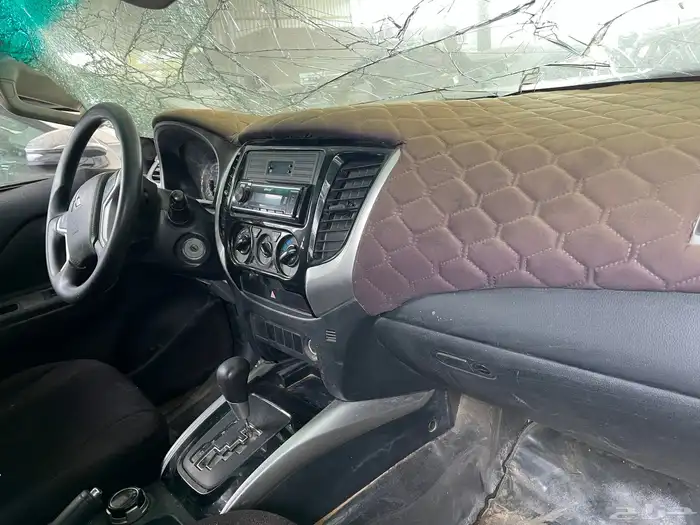 متسوبيشي L200 مصدوم قطع غيار تشليح 2022 4