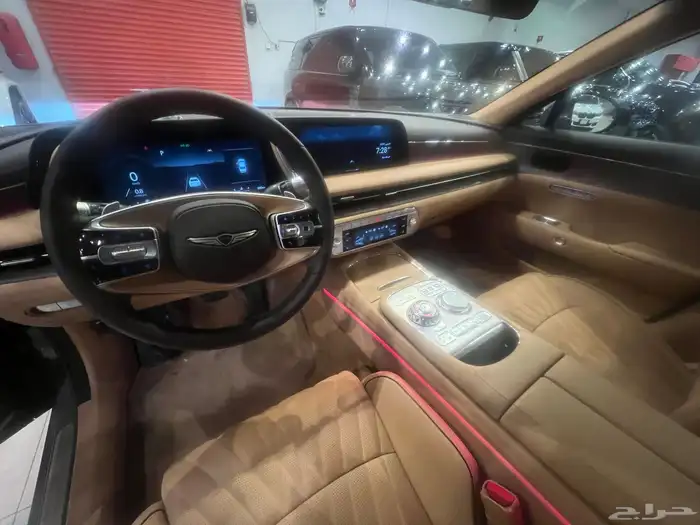 جينسس2025 بلاتينيوم عداد650 كم فقط 9