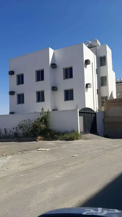 736-  صيده للبيع عمارة 6 شقق مميزة بحي المحالة   ابها 0