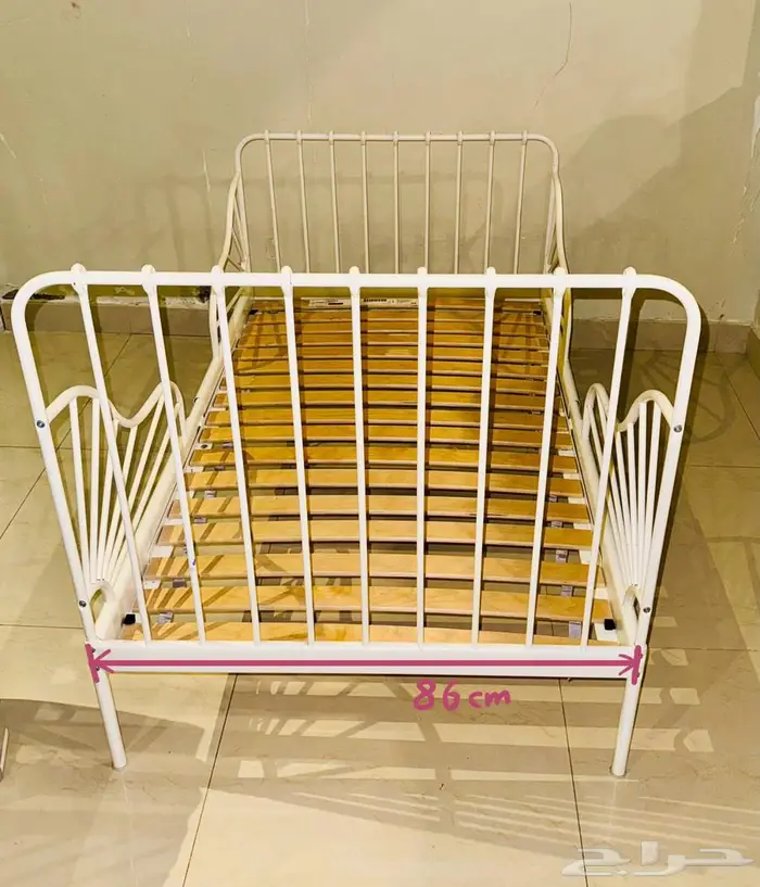 3 أسر ة ايكيا قابلة للتمدد مع قاعدة شرائحية بحالة ممتازة 1