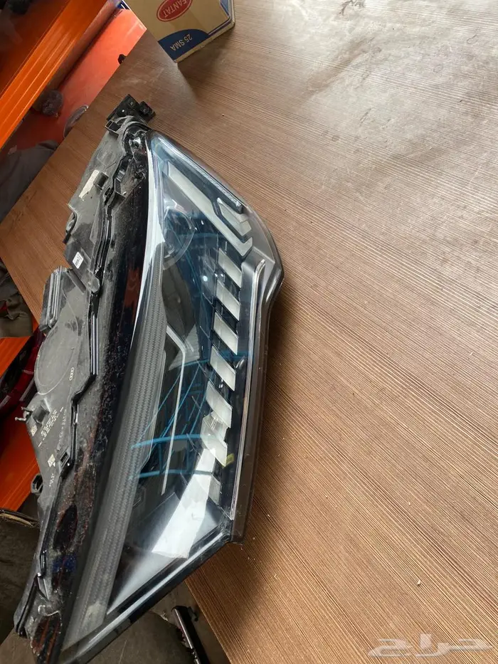 شمعه يسار اودي Q7 0