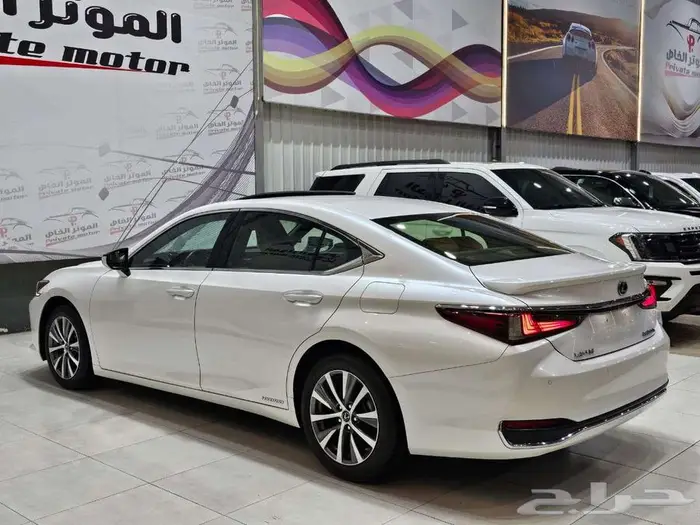 لكزس 2021 ES300 هايبرد 5