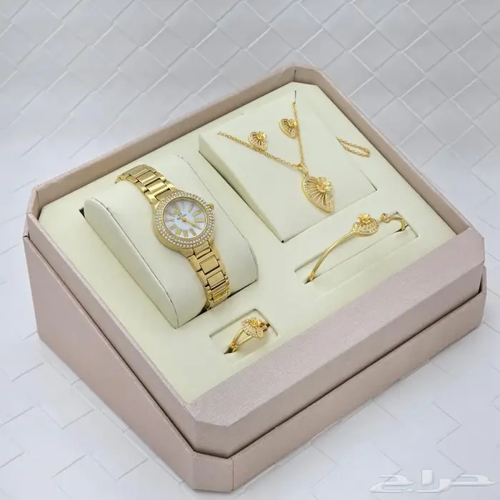 اطقم ساعات نسائية فخمة 3